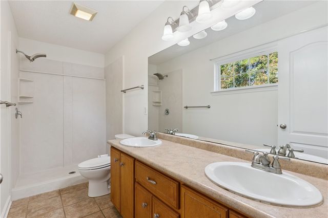 229 Sarah Drive, Brunswick, GA 31525