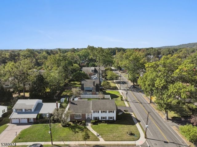 61 Country Club Ln, Springfield Twp., NJ 07081