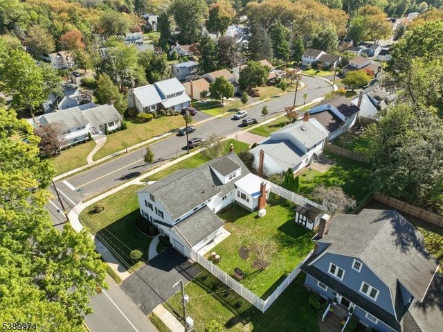 61 Country Club Ln, Springfield Twp., NJ 07081