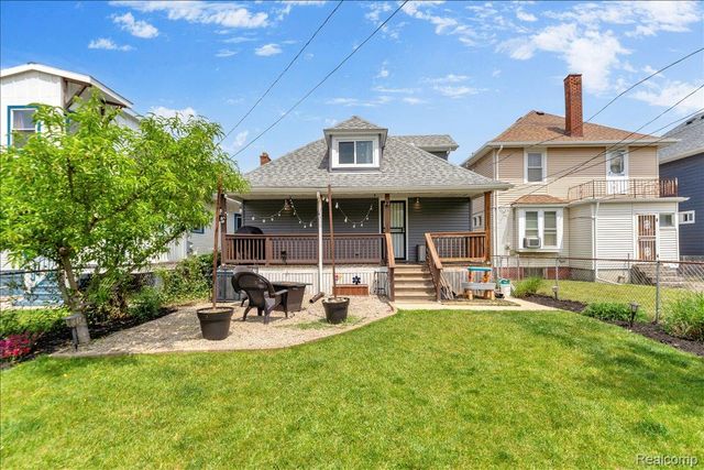 3003 Fischer Street, Detroit, MI 48214