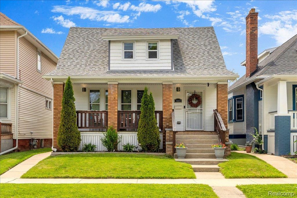 3003 Fischer Street, Detroit, MI 48214