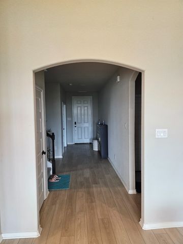 705 Mcadoo Drive, Arlington, TX 76002