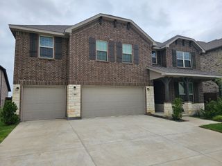 705 Mcadoo Drive, Arlington, TX 76002