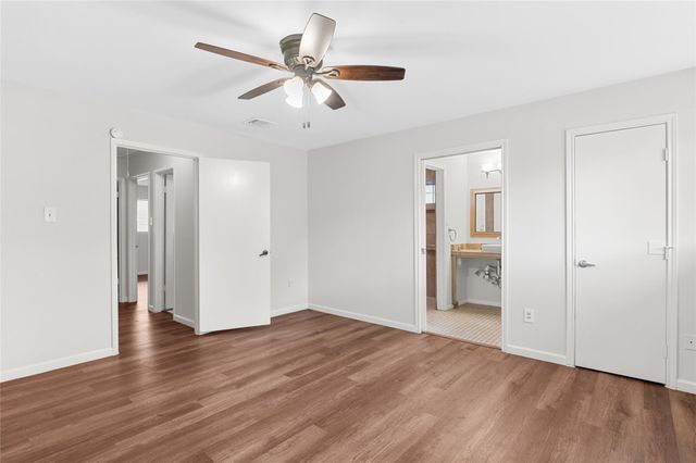 1418 Bramblebury Drive, Sugar Land, TX 77498