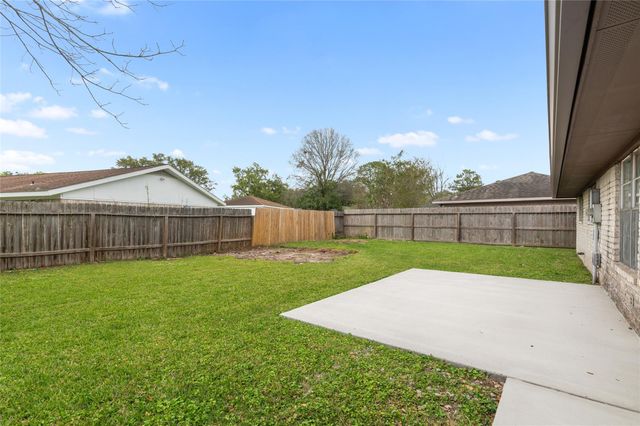 1418 Bramblebury Drive, Sugar Land, TX 77498