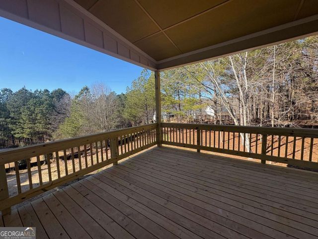 4538 Meadowland Way, Flowery Branch, GA 30542