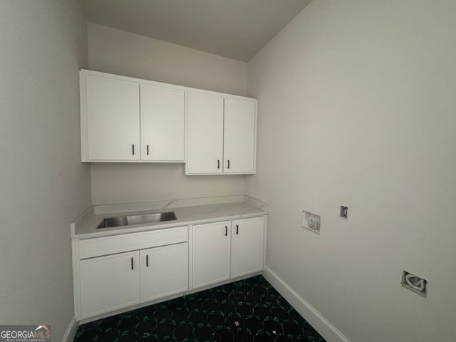 4538 Meadowland Way, Flowery Branch, GA 30542