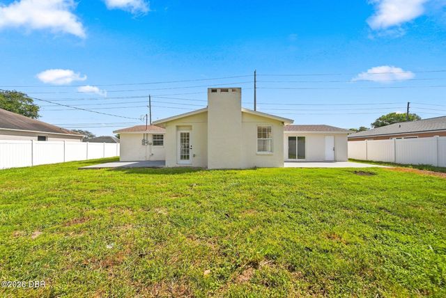 1280 Saxon Boulevard, Deltona, FL 32725