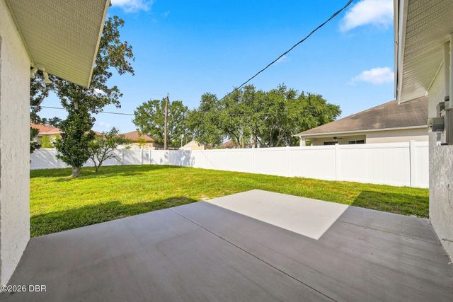 1280 Saxon Boulevard, Deltona, FL 32725
