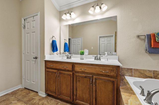307 Highland Ridge Drive, Wylie, TX 75098