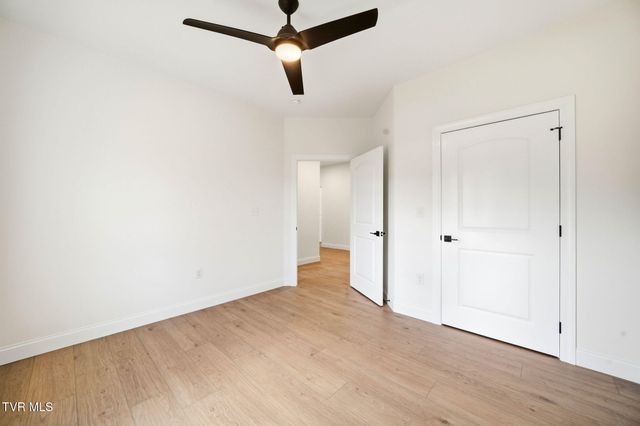 112 Tall Oaks Court, Kingsport, TN 37663