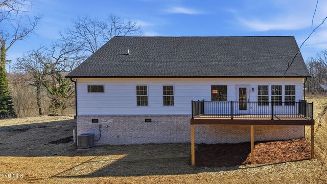 112 Tall Oaks Court, Kingsport, TN 37663