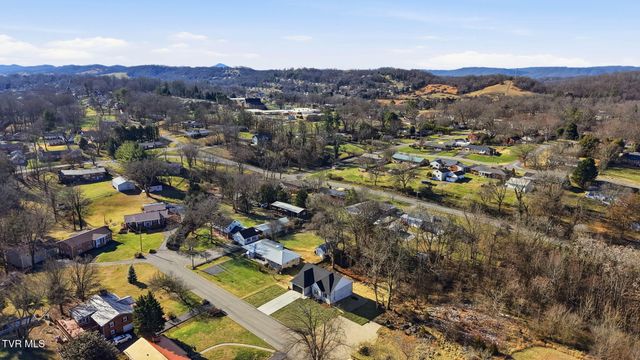 112 Tall Oaks Court, Kingsport, TN 37663