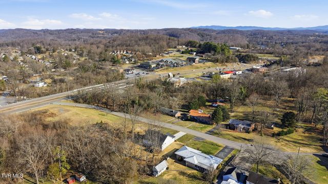 112 Tall Oaks Court, Kingsport, TN 37663