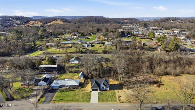 112 Tall Oaks Court, Kingsport, TN 37663