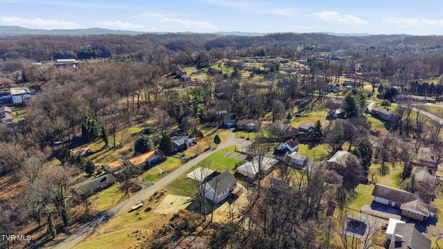 112 Tall Oaks Court, Kingsport, TN 37663