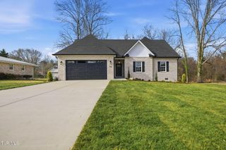 112 Tall Oaks Court, Kingsport, TN 37663
