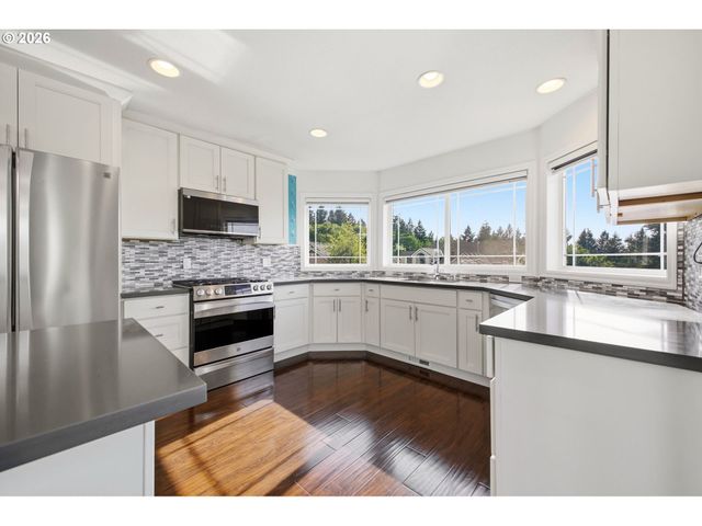 8002 Se 140TH Dr, Portland, OR 97236