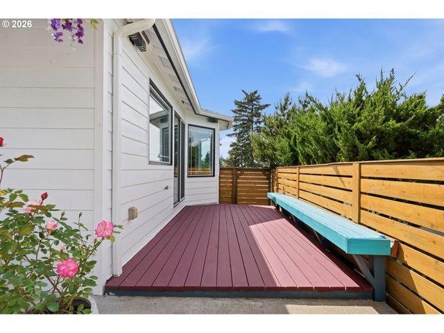 8002 Se 140TH Dr, Portland, OR 97236