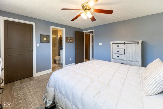 8214 Old Farm Road, Indianapolis, IN 46256