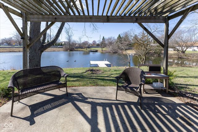 8214 Old Farm Road, Indianapolis, IN 46256