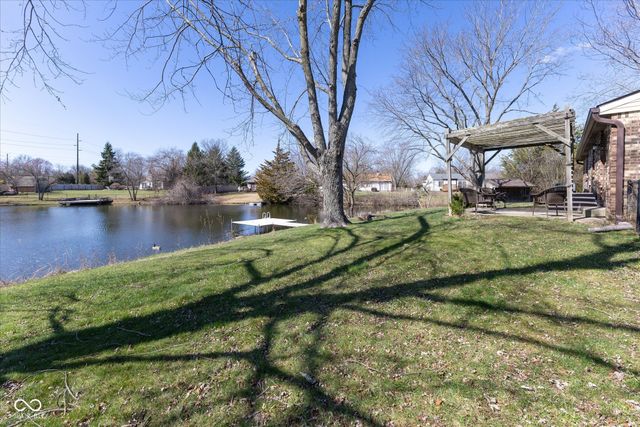 8214 Old Farm Road, Indianapolis, IN 46256