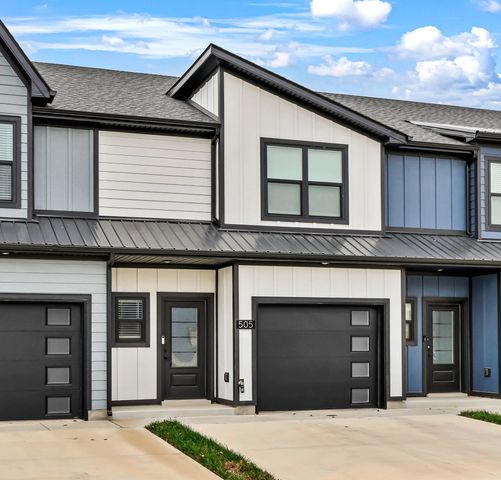 505 Jonathan Wade Cir, Clarksville, TN 37043