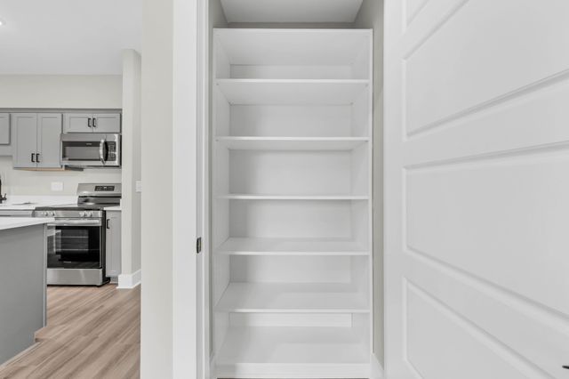 505 Jonathan Wade Cir, Clarksville, TN 37043