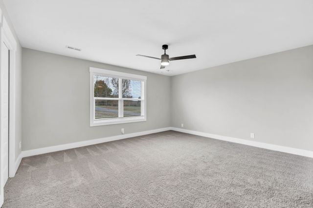 505 Jonathan Wade Cir, Clarksville, TN 37043