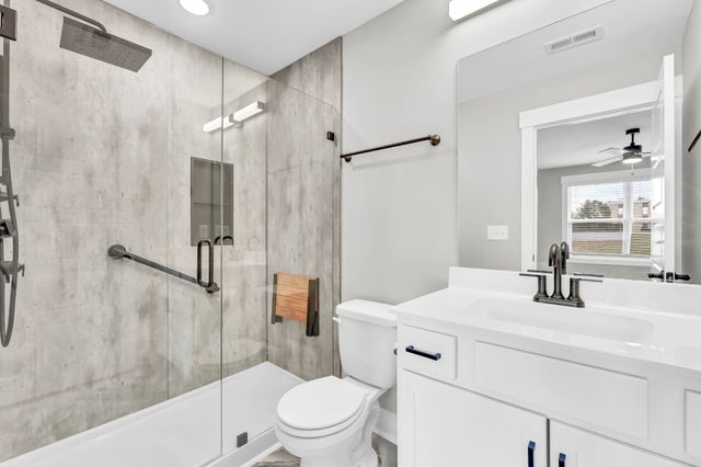 505 Jonathan Wade Cir, Clarksville, TN 37043