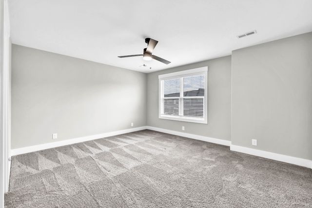 505 Jonathan Wade Cir, Clarksville, TN 37043