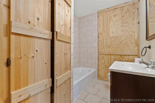 4212 Michigan, Bartlesville, OK 74006