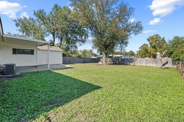 4212 Michigan, Bartlesville, OK 74006