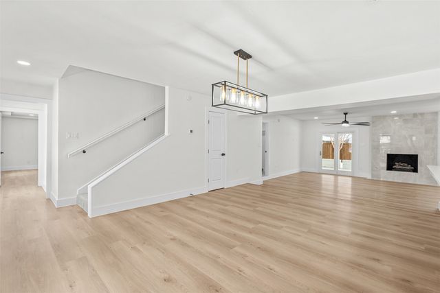 929 E Berkeley Drive, Richardson, TX 75081