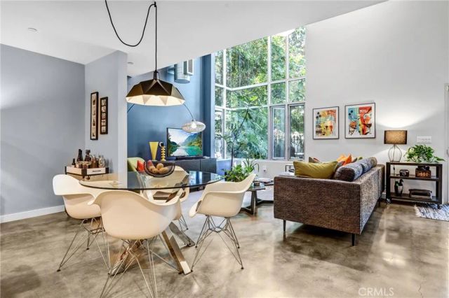 1120 N El Centro 5, Los Angeles, CA 90038