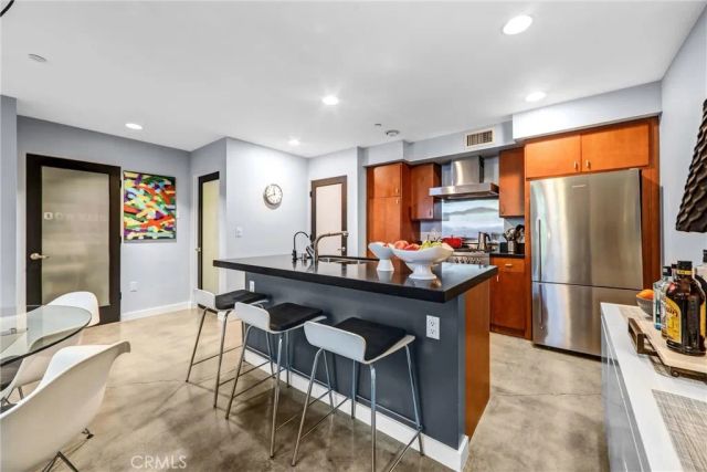 1120 N El Centro 5, Los Angeles, CA 90038