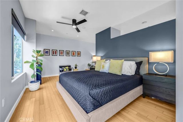 1120 N El Centro 5, Los Angeles, CA 90038