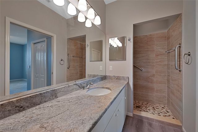 8550 Kingbird LOOP 646, Estero, FL 33967