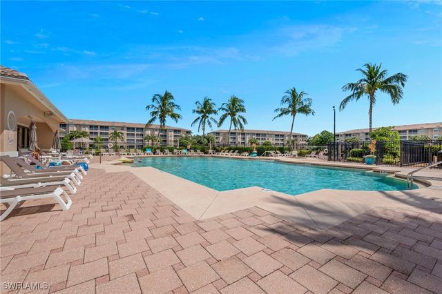 8550 Kingbird LOOP 646, Estero, FL 33967