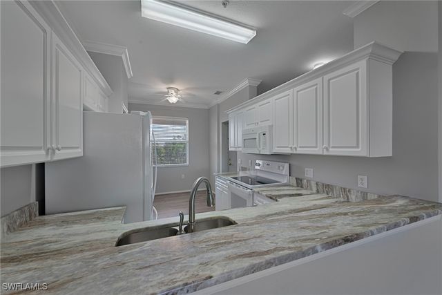 8550 Kingbird LOOP 646, Estero, FL 33967