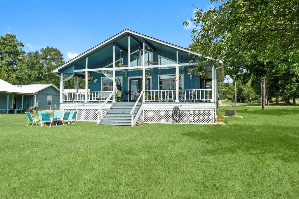 174 Yacht Circle, Trinity, TX 75862
