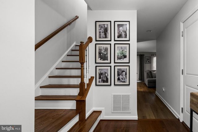 186 FELA DR, Cinnaminson, NJ 08077