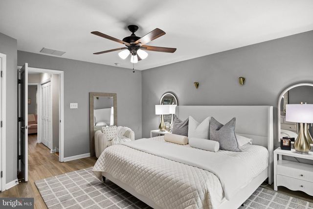 186 FELA DR, Cinnaminson, NJ 08077