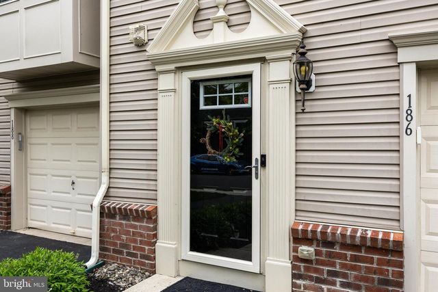 186 FELA DR, Cinnaminson, NJ 08077