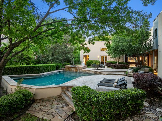 9435 Inwood Road, Dallas, TX 75220