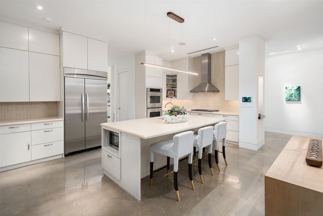 9435 Inwood Road, Dallas, TX 75220