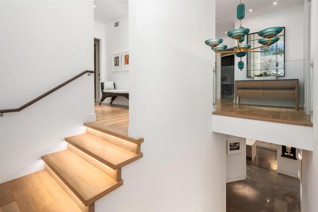 9435 Inwood Road, Dallas, TX 75220
