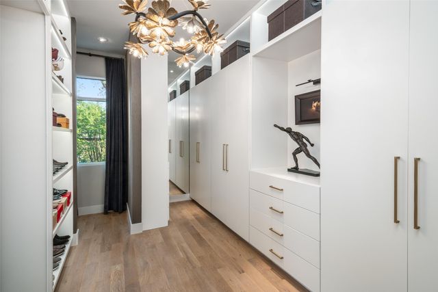 9435 Inwood Road, Dallas, TX 75220