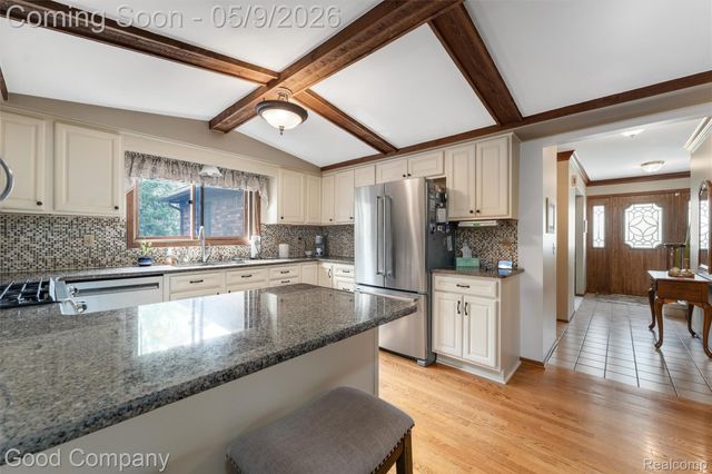 20063 Hudson Bay Court, Clinton Charter Township, MI 48038