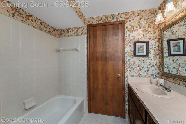 20063 Hudson Bay Court, Clinton Charter Township, MI 48038